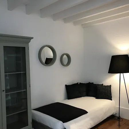 Porto Vintage Guesthouse-3